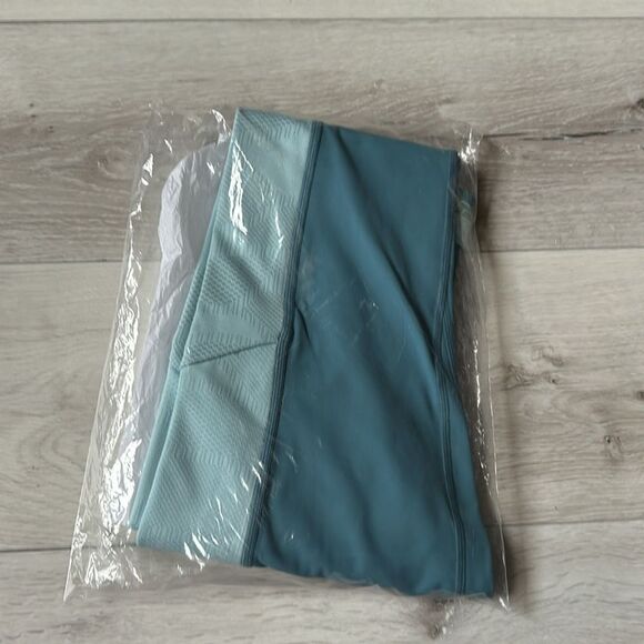 Nike Pro High-Waisted 7/8 Training Leggings Noise Aqua Blue DX0063 440 NWT in pk - Picture 10 of 10